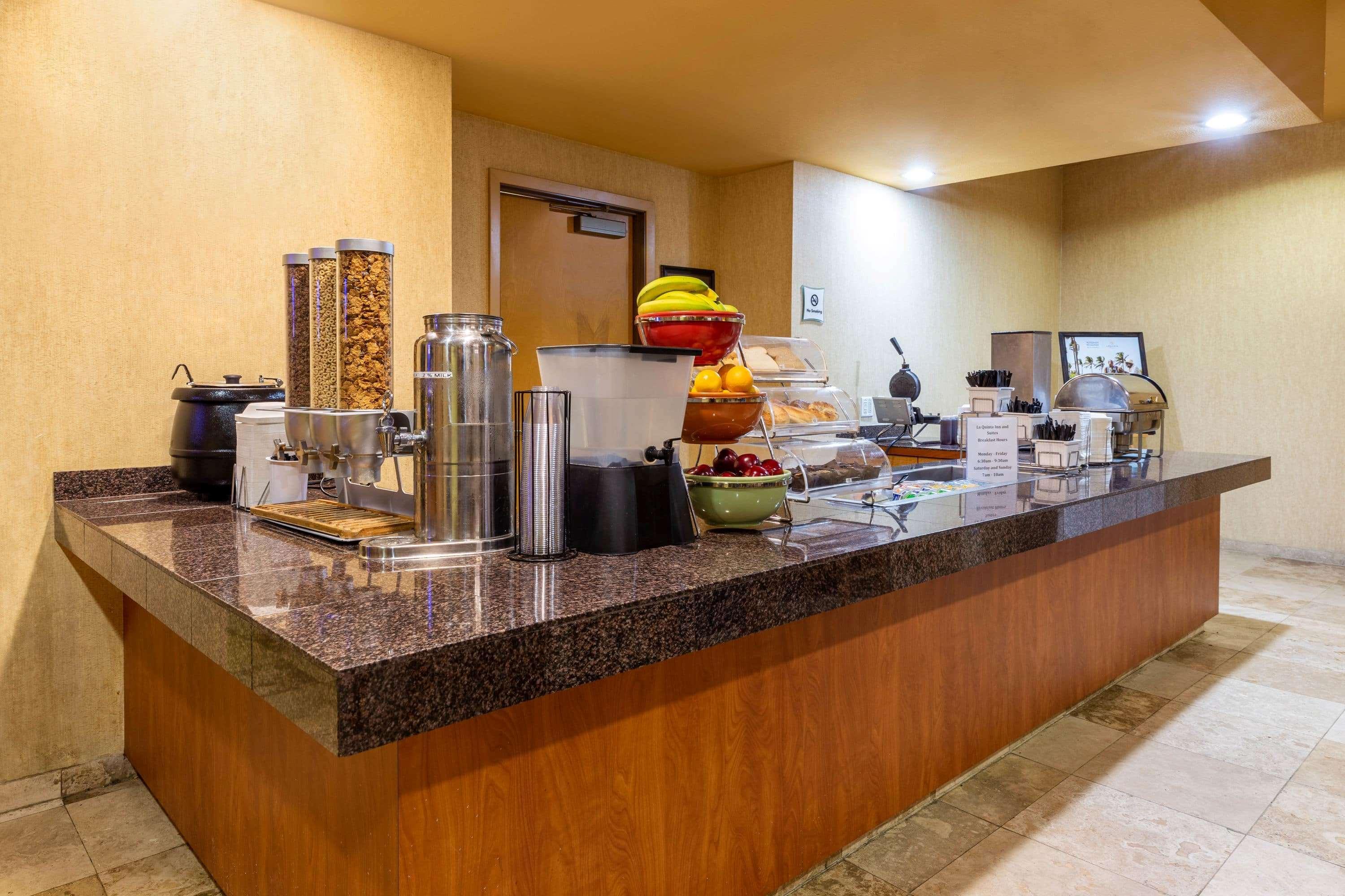 La Quinta By Wyndham Vancouver Luaran gambar